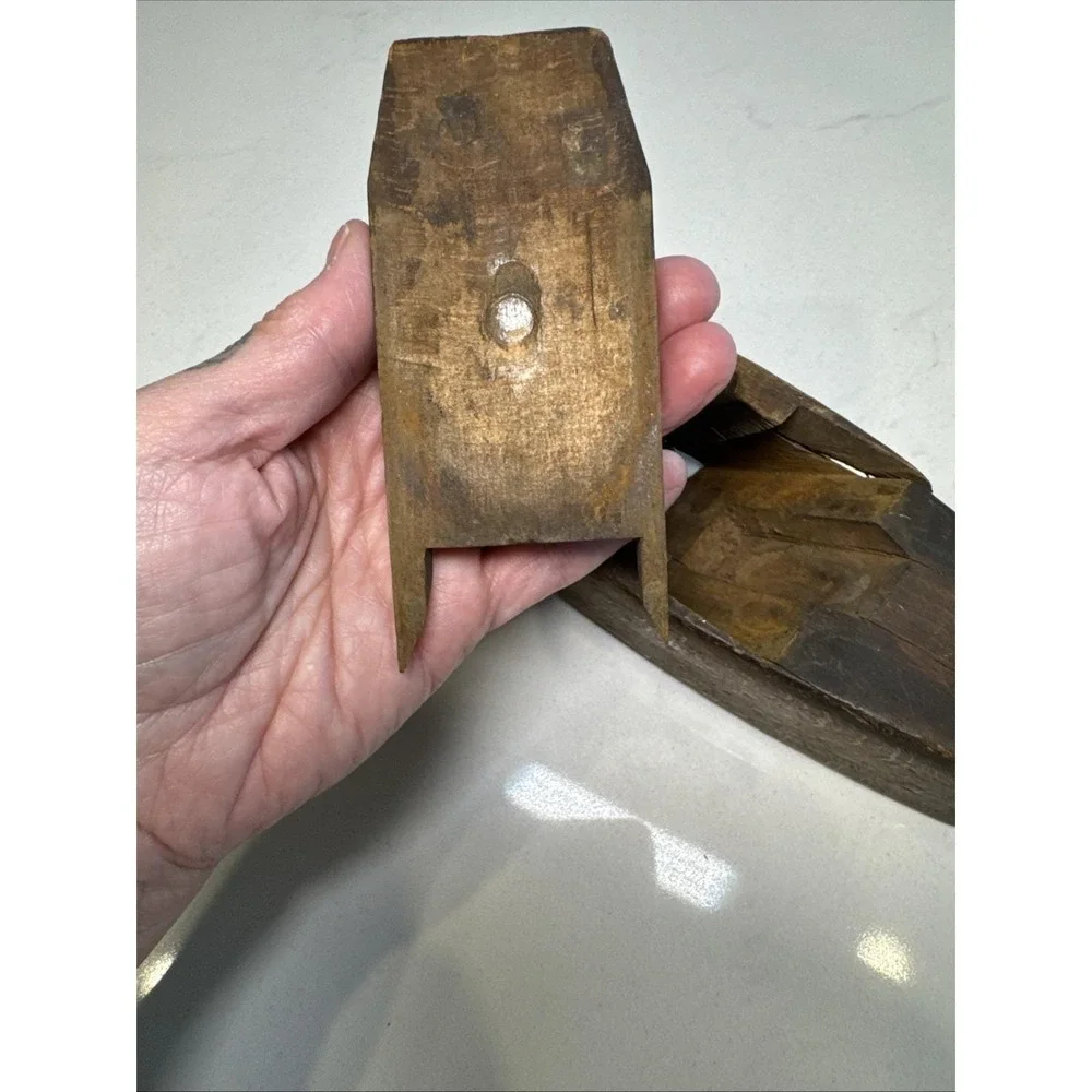 Antique Primitive 8
